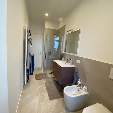 Homeparini A * Trieste